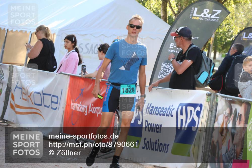 07.09.2025 - 19. Norderstedt Triathlon Zöllner http://msf.ph/oto/8790661 07.09.2025 16:28:18 Ziel  meine-sportfotos.de