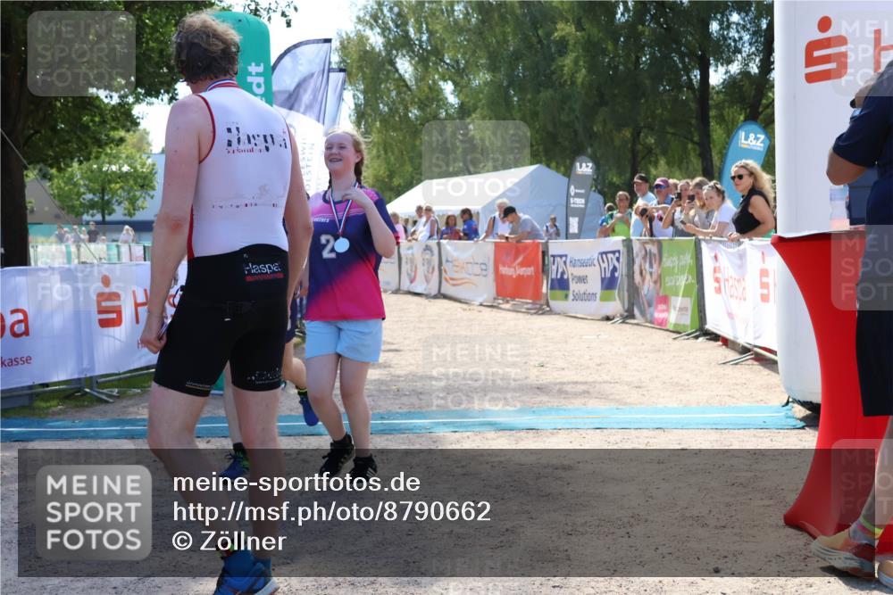 07.09.2025 - 19. Norderstedt Triathlon Zöllner http://msf.ph/oto/8790662 07.09.2025 14:03:06 Ziel 804 meine-sportfotos.de