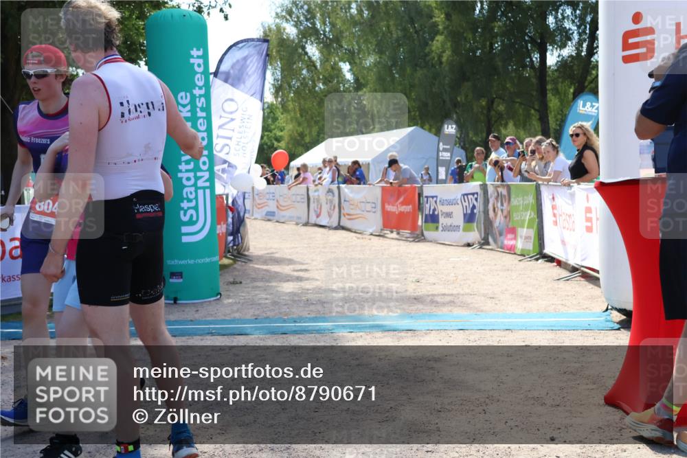 07.09.2025 - 19. Norderstedt Triathlon Zöllner http://msf.ph/oto/8790671 07.09.2025 14:03:07 Ziel 804 meine-sportfotos.de