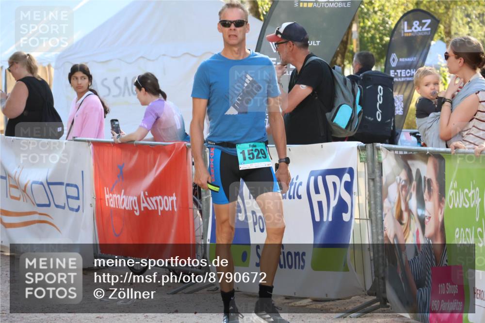 07.09.2025 - 19. Norderstedt Triathlon Zöllner http://msf.ph/oto/8790672 07.09.2025 16:28:18 Ziel  meine-sportfotos.de
