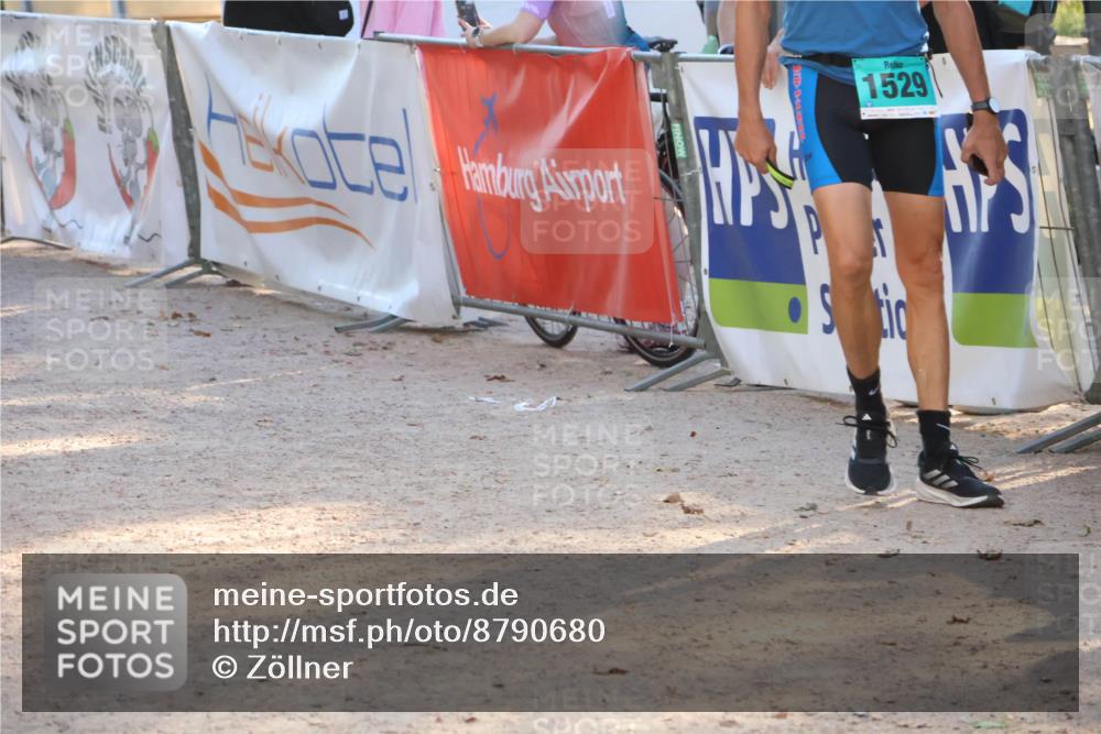 07.09.2025 - 19. Norderstedt Triathlon Zöllner http://msf.ph/oto/8790680 07.09.2025 16:28:19 Ziel 1488, 1529 meine-sportfotos.de