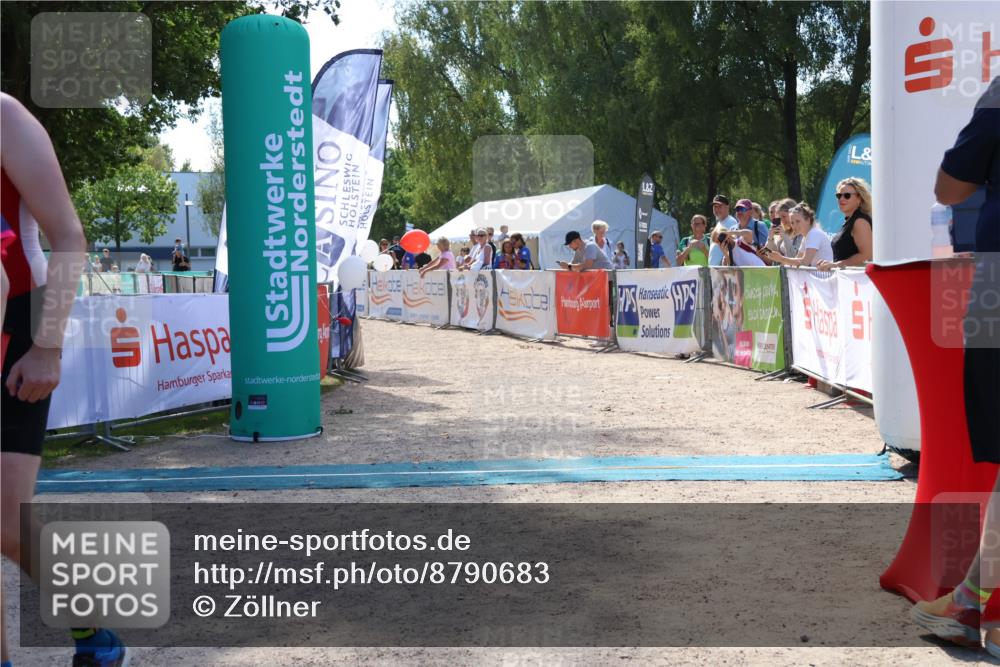 07.09.2025 - 19. Norderstedt Triathlon Zöllner http://msf.ph/oto/8790683 07.09.2025 14:03:08 Ziel 804 meine-sportfotos.de