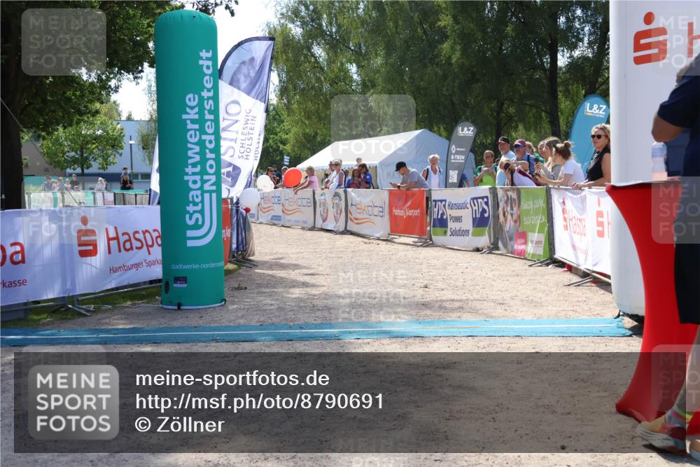 07.09.2025 - 19. Norderstedt Triathlon Zöllner http://msf.ph/oto/8790691 07.09.2025 14:03:09 Ziel 804 meine-sportfotos.de