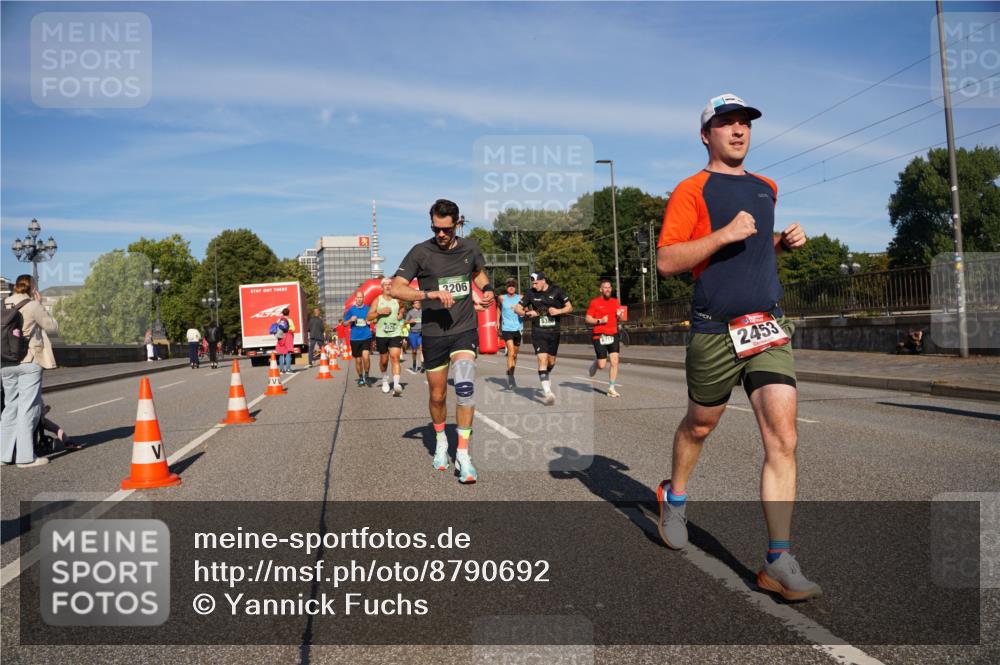 07.09.2025 - BARMER Alsterlauf Yannick Fuchs http://msf.ph/oto/8790692 07.09.2025 09:41:11 Laufen 3575, 3206, 5380, 2453 meine-sportfotos.de