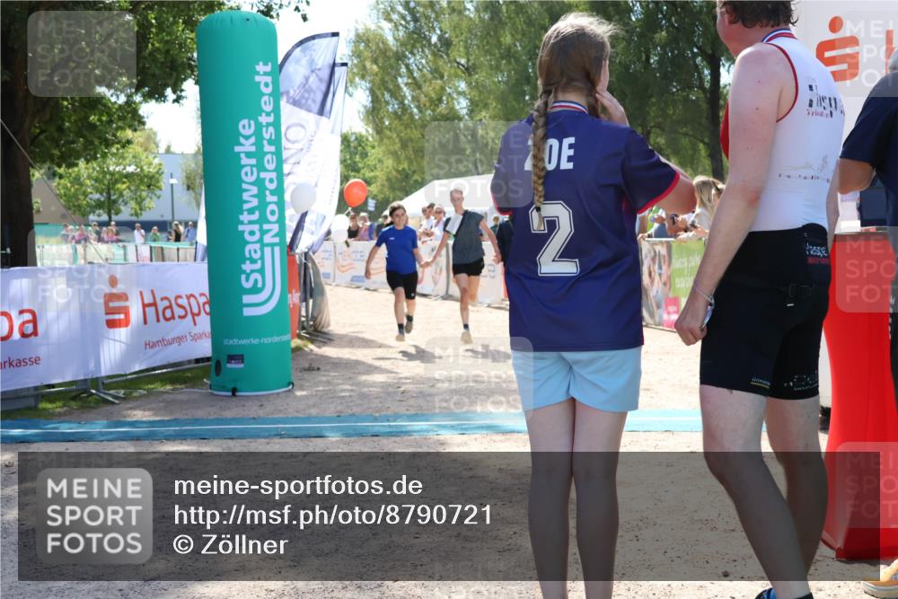 07.09.2025 - 19. Norderstedt Triathlon Zöllner http://msf.ph/oto/8790721 07.09.2025 14:04:26 Ziel 359 meine-sportfotos.de
