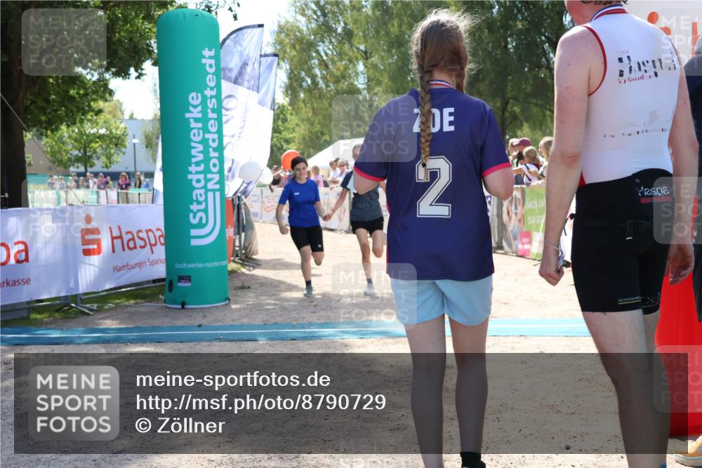 07.09.2025 - 19. Norderstedt Triathlon Zöllner http://msf.ph/oto/8790729 07.09.2025 14:04:27 Ziel 359 meine-sportfotos.de