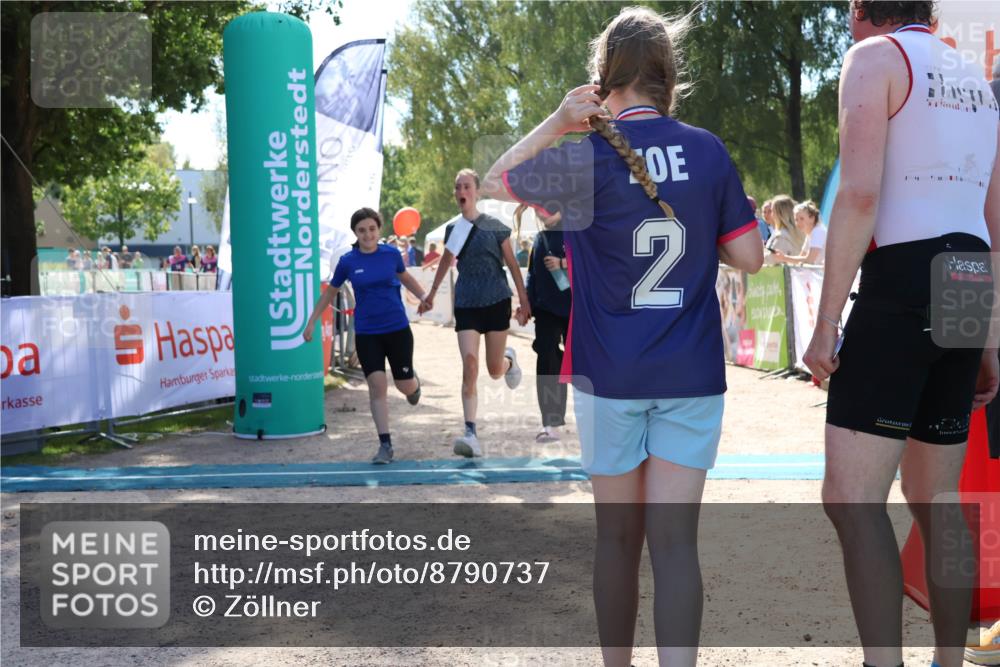 07.09.2025 - 19. Norderstedt Triathlon Zöllner http://msf.ph/oto/8790737 07.09.2025 14:04:28 Ziel 359 meine-sportfotos.de