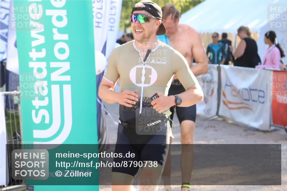 07.09.2025 - 19. Norderstedt Triathlon Zöllner http://msf.ph/oto/8790738 07.09.2025 16:28:26 Ziel 515, 1488, 1529, 1534 meine-sportfotos.de