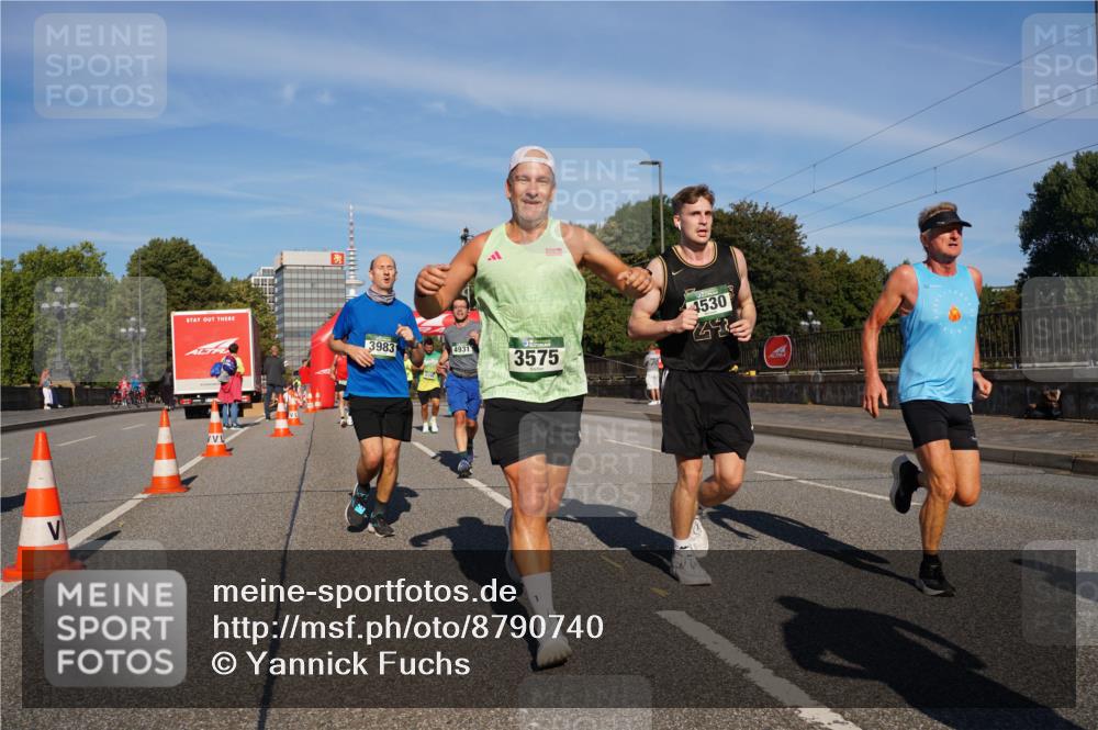 07.09.2025 - BARMER Alsterlauf Yannick Fuchs http://msf.ph/oto/8790740 07.09.2025 09:41:14 Laufen 4530, 3983, 4931, 3575 meine-sportfotos.de