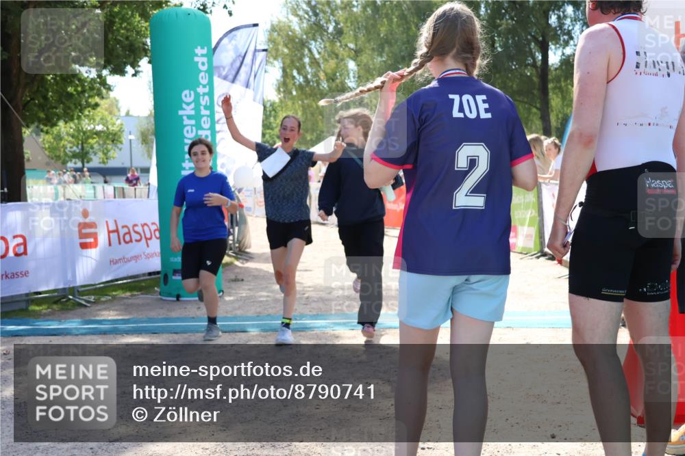 07.09.2025 - 19. Norderstedt Triathlon Zöllner http://msf.ph/oto/8790741 07.09.2025 14:04:28 Ziel 359 meine-sportfotos.de