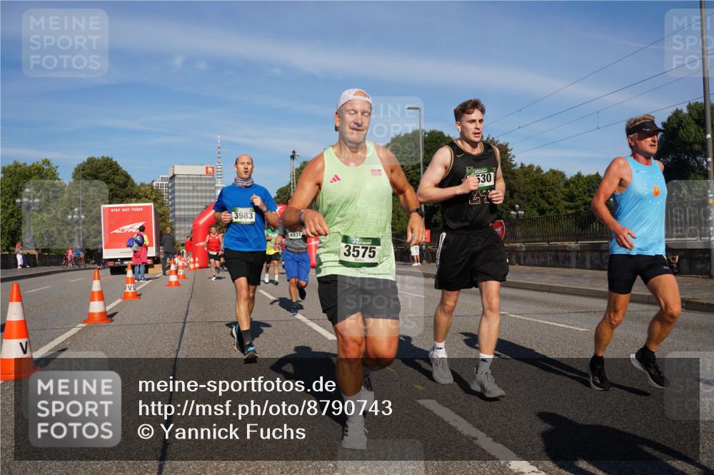 07.09.2025 - BARMER Alsterlauf Yannick Fuchs http://msf.ph/oto/8790743 07.09.2025 09:41:14 Laufen 3983, 4931, 3575, 530 meine-sportfotos.de