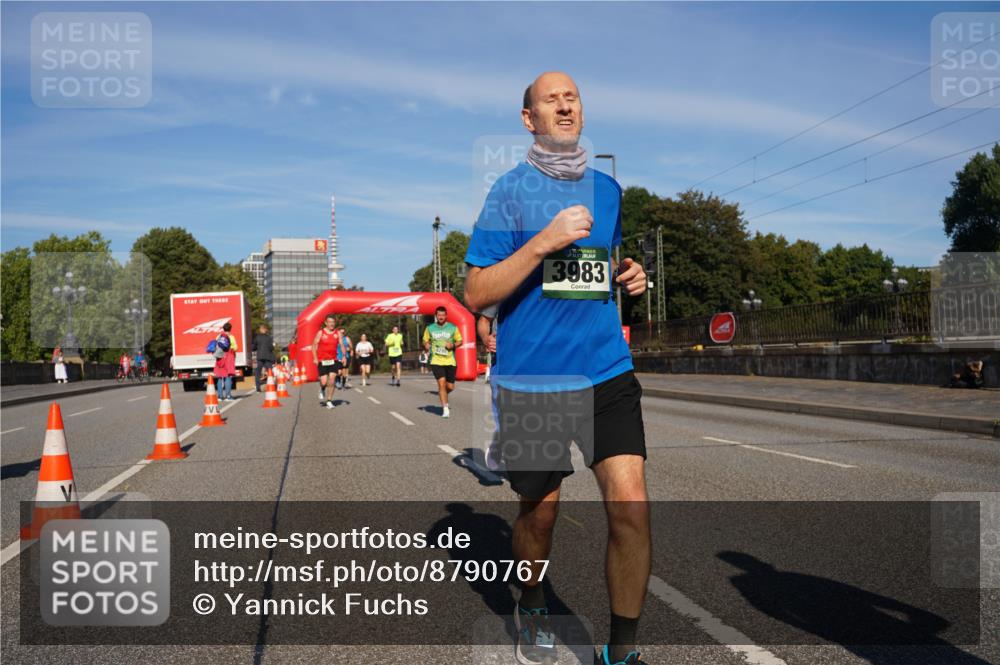 07.09.2025 - BARMER Alsterlauf Yannick Fuchs http://msf.ph/oto/8790767 07.09.2025 09:41:15 Laufen 3983 meine-sportfotos.de