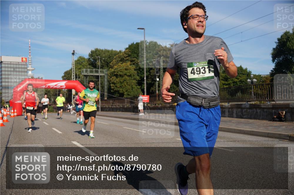 07.09.2025 - BARMER Alsterlauf Yannick Fuchs http://msf.ph/oto/8790780 07.09.2025 09:41:16 Laufen 2941, 6295, 36, 4931 meine-sportfotos.de