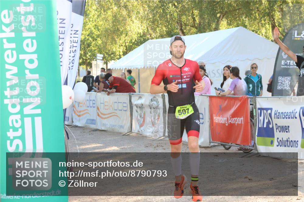 07.09.2025 - 19. Norderstedt Triathlon Zöllner http://msf.ph/oto/8790793 07.09.2025 16:28:34 Ziel 487, 507, 1534 meine-sportfotos.de