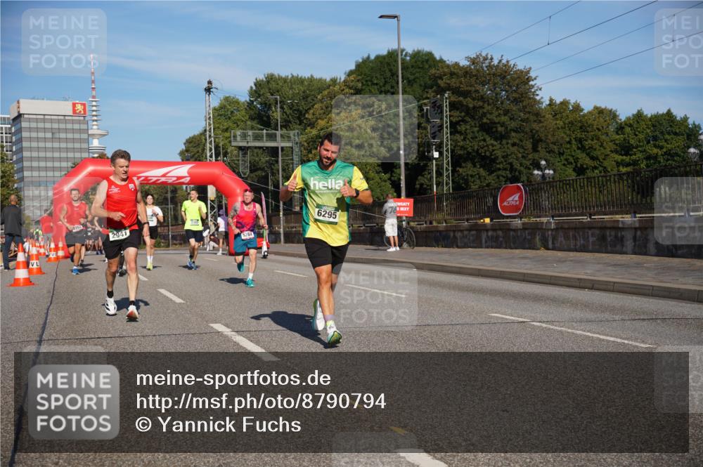 07.09.2025 - BARMER Alsterlauf Yannick Fuchs http://msf.ph/oto/8790794 07.09.2025 09:41:17 Laufen 2381, 2941, 5284, 6295 meine-sportfotos.de