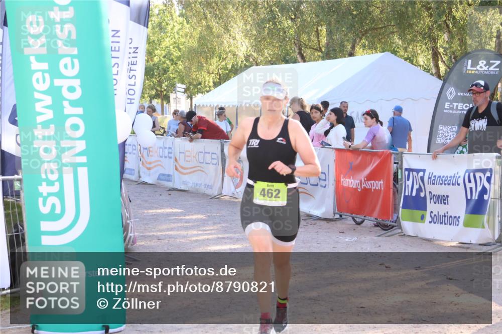 07.09.2025 - 19. Norderstedt Triathlon Zöllner http://msf.ph/oto/8790821 07.09.2025 16:28:45 Ziel 462 meine-sportfotos.de