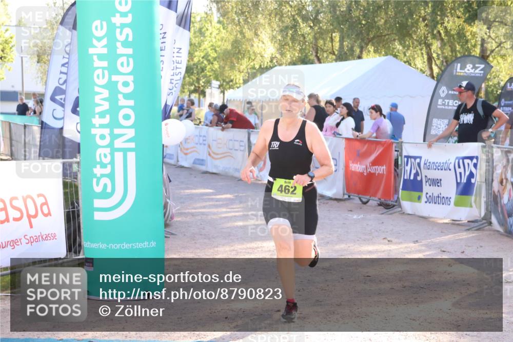 07.09.2025 - 19. Norderstedt Triathlon Zöllner http://msf.ph/oto/8790823 07.09.2025 16:28:45 Ziel 462 meine-sportfotos.de