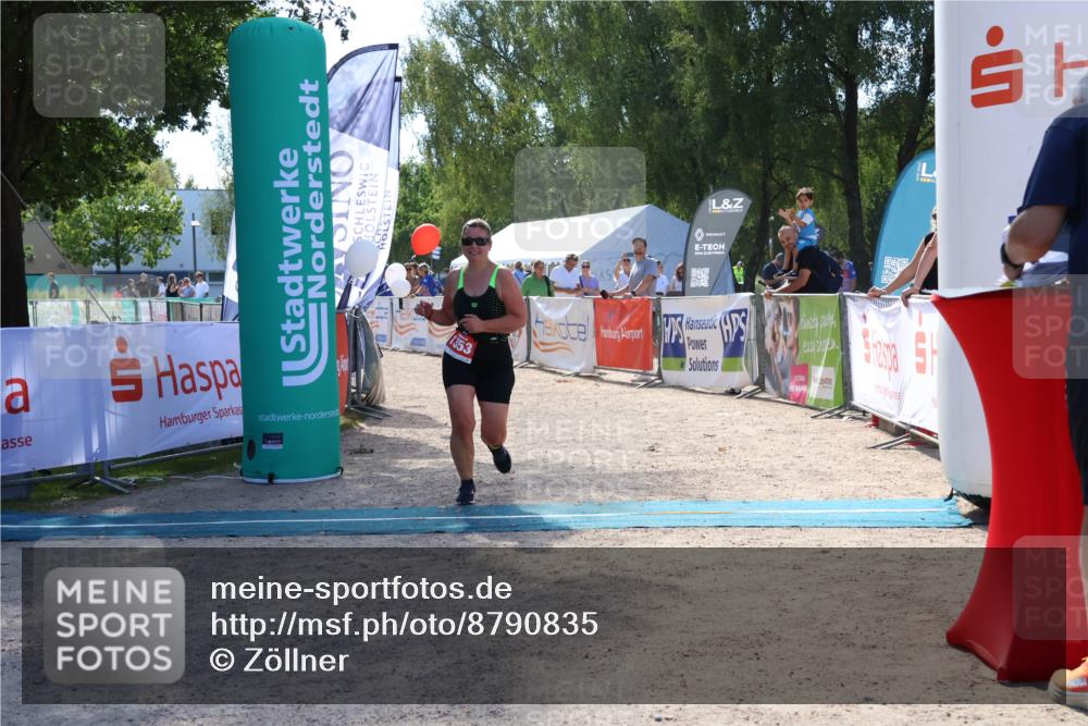 07.09.2025 - 19. Norderstedt Triathlon Zöllner http://msf.ph/oto/8790835 07.09.2025 14:08:44 Ziel 1353 meine-sportfotos.de