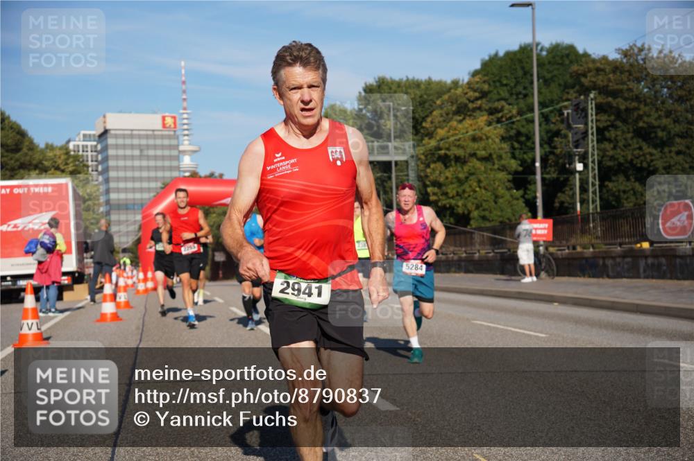 07.09.2025 - BARMER Alsterlauf Yannick Fuchs http://msf.ph/oto/8790837 07.09.2025 09:41:19 Laufen 2253, 2941, 5284 meine-sportfotos.de