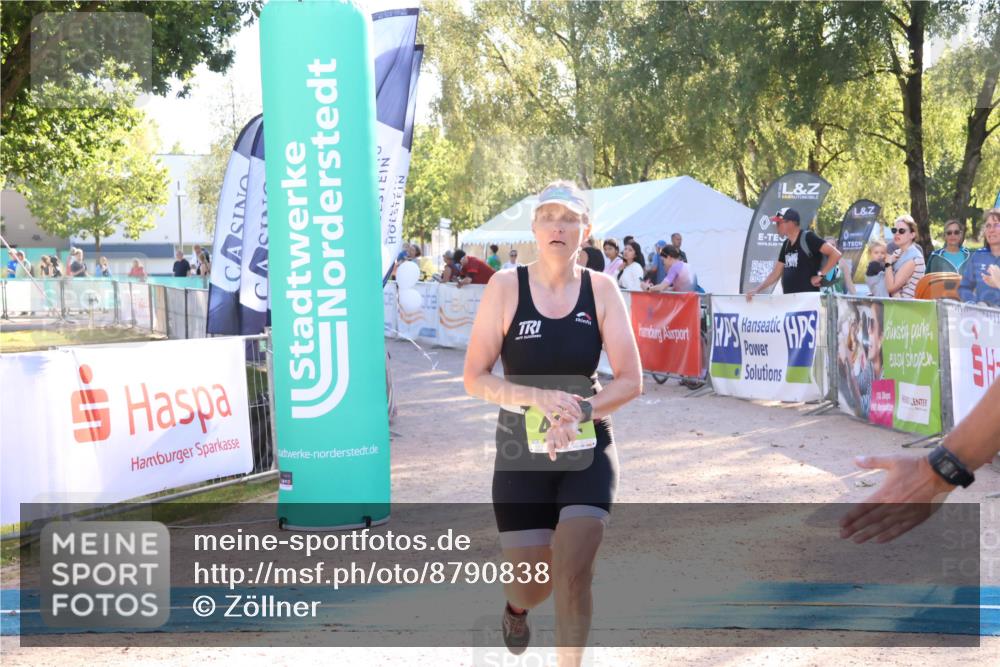 07.09.2025 - 19. Norderstedt Triathlon Zöllner http://msf.ph/oto/8790838 07.09.2025 16:28:46 Ziel 462 meine-sportfotos.de