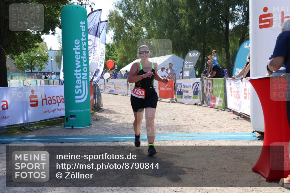07.09.2025 - 19. Norderstedt Triathlon Zöllner http://msf.ph/oto/8790844 07.09.2025 14:08:45 Ziel 1353 meine-sportfotos.de