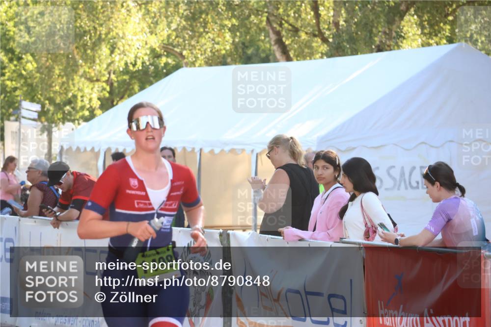 07.09.2025 - 19. Norderstedt Triathlon Zöllner http://msf.ph/oto/8790848 07.09.2025 16:29:06 Ziel 1498 meine-sportfotos.de
