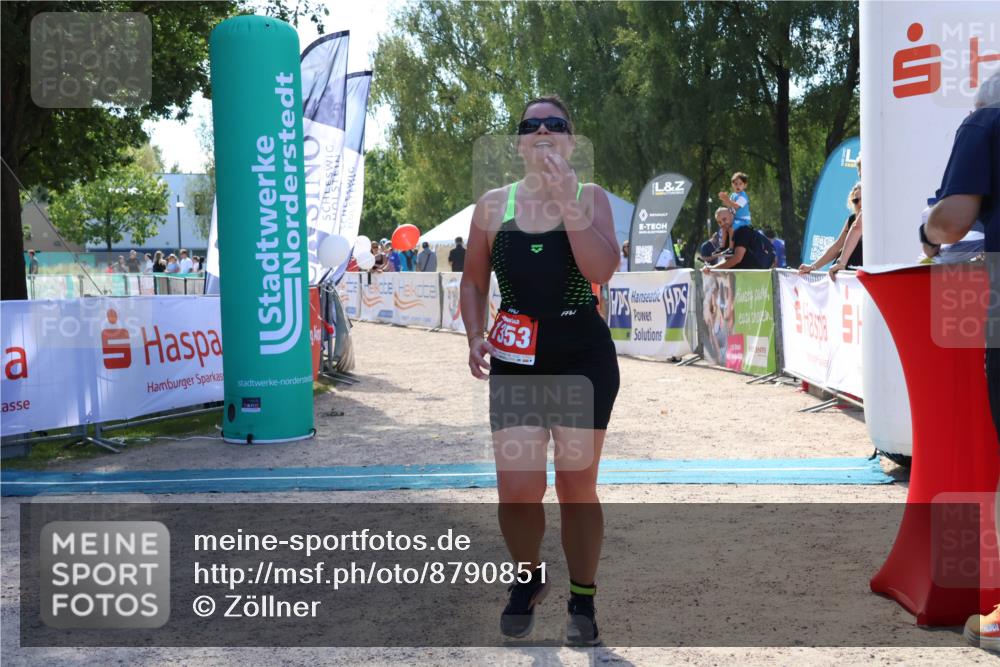 07.09.2025 - 19. Norderstedt Triathlon Zöllner http://msf.ph/oto/8790851 07.09.2025 14:08:46 Ziel 1353 meine-sportfotos.de