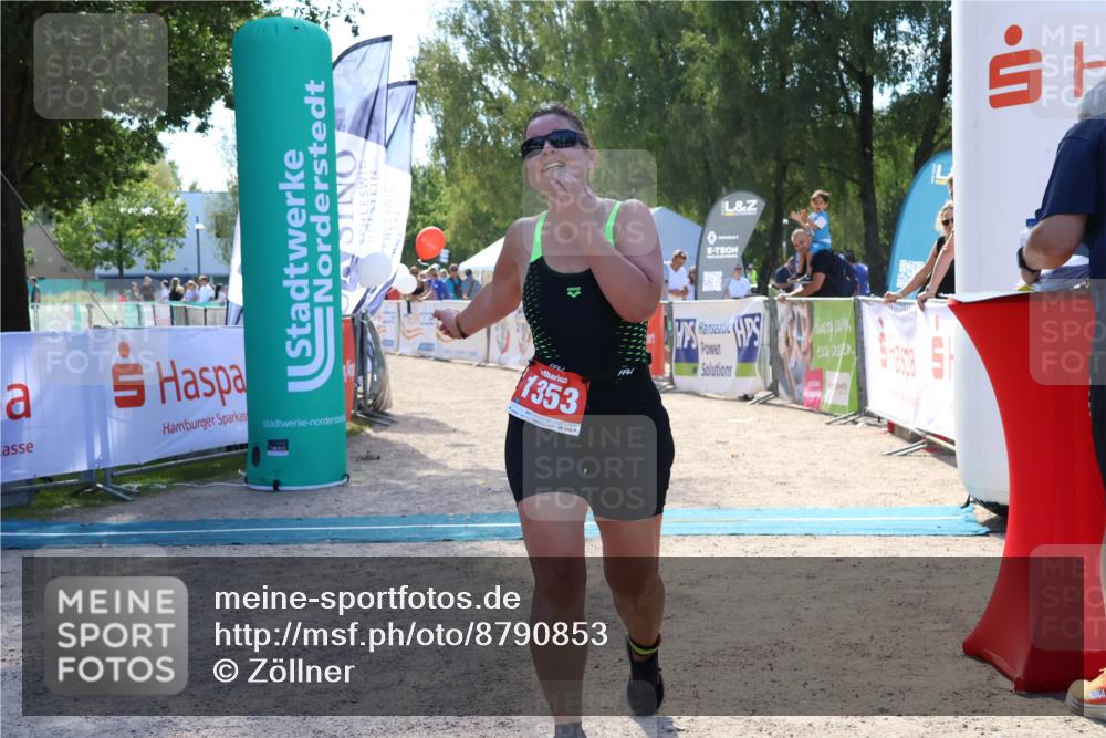 07.09.2025 - 19. Norderstedt Triathlon Zöllner http://msf.ph/oto/8790853 07.09.2025 14:08:46 Ziel 1353 meine-sportfotos.de