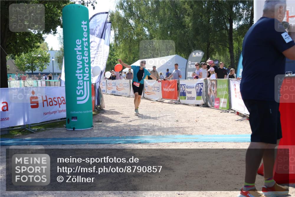 07.09.2025 - 19. Norderstedt Triathlon Zöllner http://msf.ph/oto/8790857 07.09.2025 14:10:04 Ziel 1352 meine-sportfotos.de