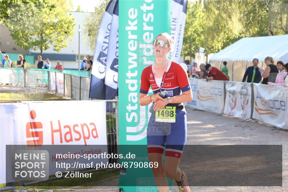 07.09.2025 - 19. Norderstedt Triathlon Zöllner http://msf.ph/oto/8790869 07.09.2025 16:29:08 Ziel 1498 meine-sportfotos.de