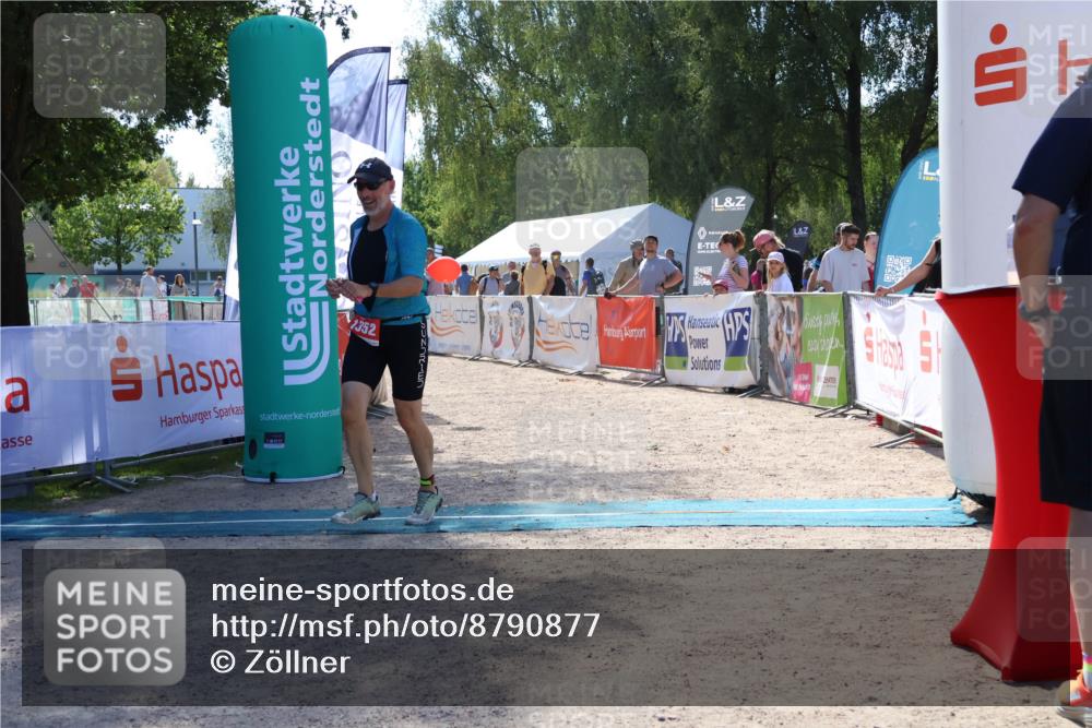 07.09.2025 - 19. Norderstedt Triathlon Zöllner http://msf.ph/oto/8790877 07.09.2025 14:10:07 Ziel 1352 meine-sportfotos.de