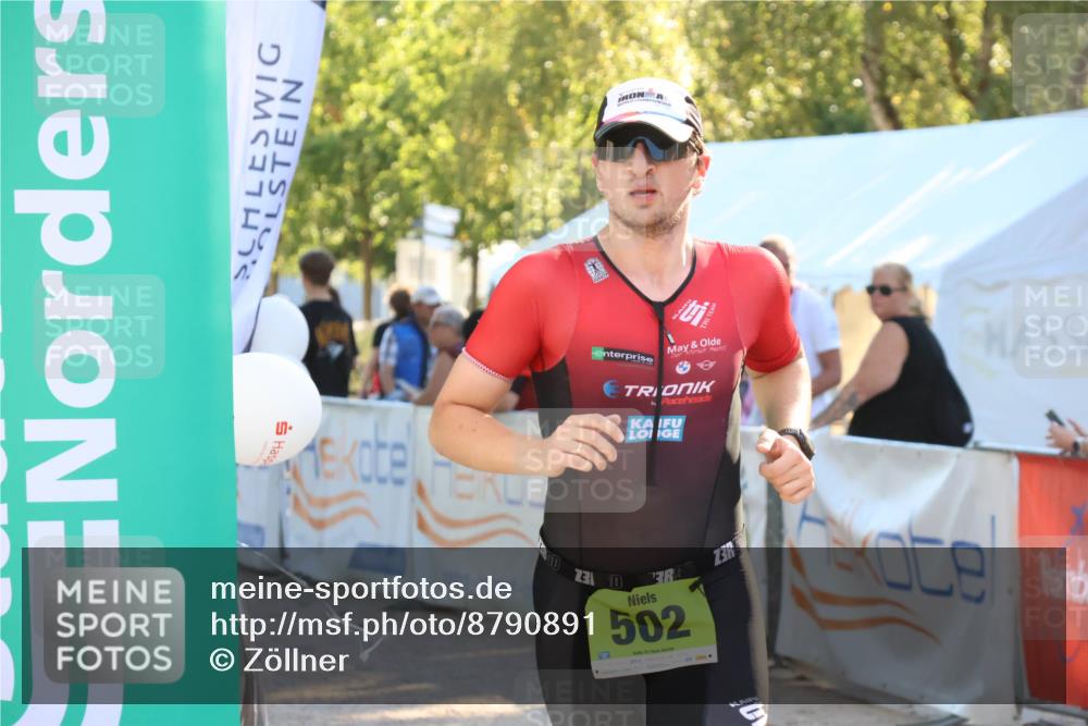 07.09.2025 - 19. Norderstedt Triathlon Zöllner http://msf.ph/oto/8790891 07.09.2025 16:29:32 Ziel 502 meine-sportfotos.de