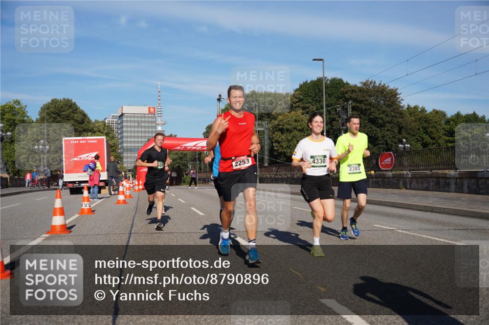 07.09.2025 - BARMER Alsterlauf Yannick Fuchs http://msf.ph/oto/8790896 07.09.2025 09:41:21 Laufen 501, 2253, 4330, 2383 meine-sportfotos.de