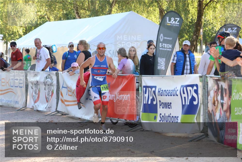 07.09.2025 - 19. Norderstedt Triathlon Zöllner http://msf.ph/oto/8790910 07.09.2025 16:29:51 Ziel 496, 1593 meine-sportfotos.de