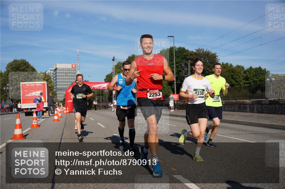 07.09.2025 - BARMER Alsterlauf Yannick Fuchs http://msf.ph/oto/8790913 07.09.2025 09:41:22 Laufen 356, 2253, 4330, 2383 meine-sportfotos.de