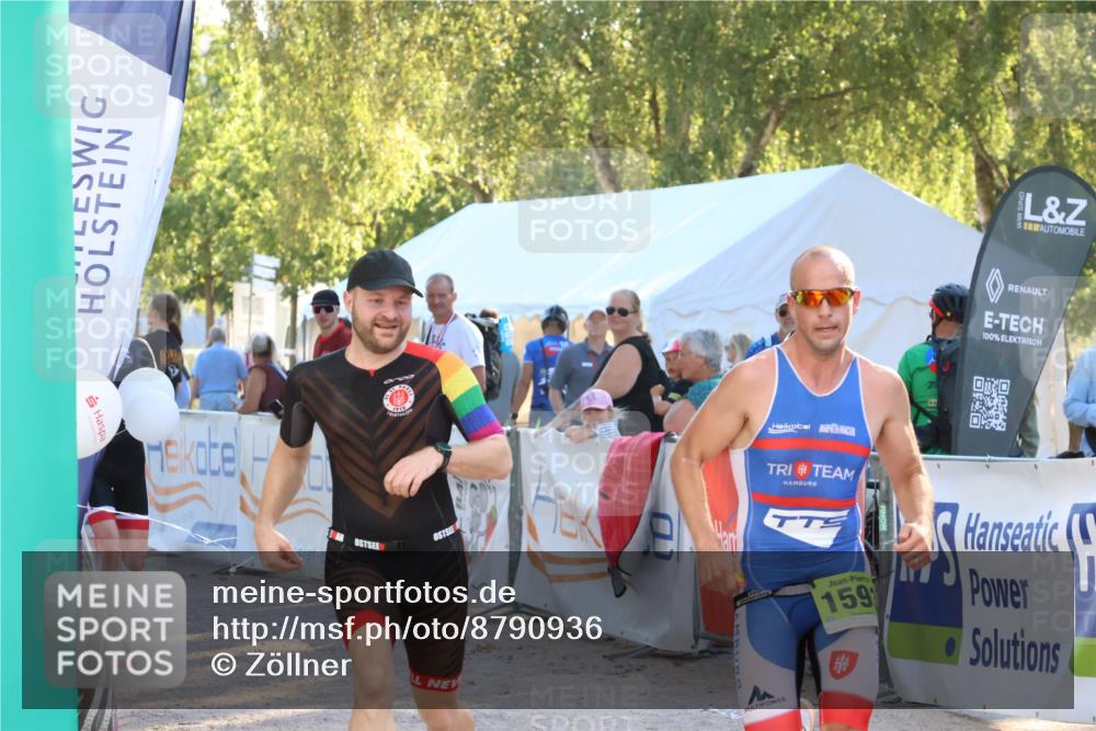 07.09.2025 - 19. Norderstedt Triathlon Zöllner http://msf.ph/oto/8790936 07.09.2025 16:29:53 Ziel 496, 544, 1593 meine-sportfotos.de