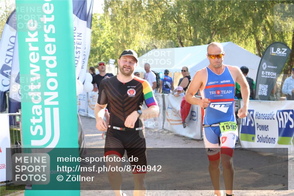 07.09.2025 - 19. Norderstedt Triathlon Zöllner http://msf.ph/oto/8790942 07.09.2025 16:29:54 Ziel 496, 544, 1593 meine-sportfotos.de