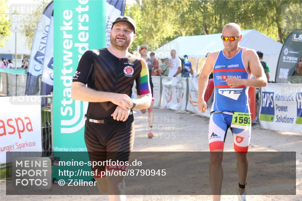07.09.2025 - 19. Norderstedt Triathlon Zöllner http://msf.ph/oto/8790945 07.09.2025 16:29:54 Ziel 496, 544, 1593 meine-sportfotos.de
