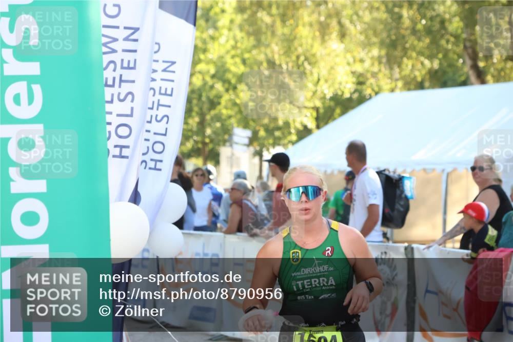 07.09.2025 - 19. Norderstedt Triathlon Zöllner http://msf.ph/oto/8790956 07.09.2025 16:30:07 Ziel 1504 meine-sportfotos.de