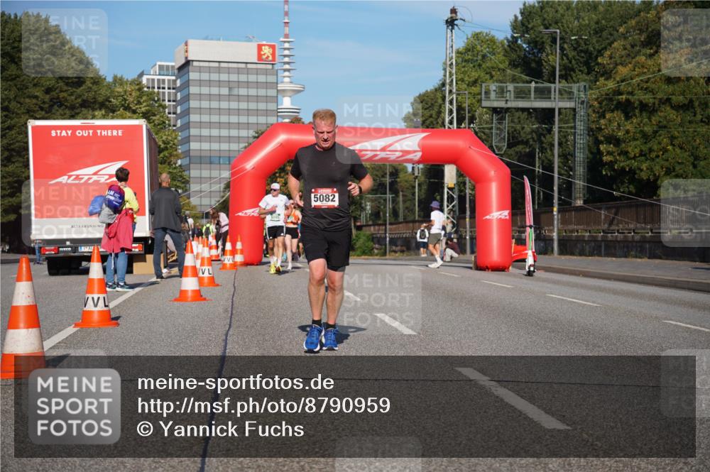 07.09.2025 - BARMER Alsterlauf Yannick Fuchs http://msf.ph/oto/8790959 07.09.2025 09:41:25 Laufen 1, 5082 meine-sportfotos.de