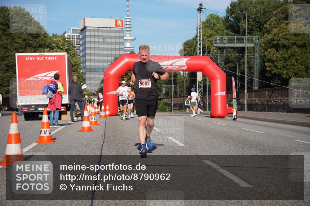 07.09.2025 - BARMER Alsterlauf Yannick Fuchs http://msf.ph/oto/8790962 07.09.2025 09:41:25 Laufen 1, 5082 meine-sportfotos.de