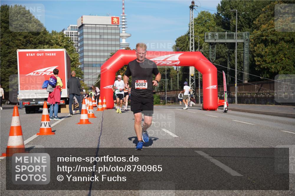 07.09.2025 - BARMER Alsterlauf Yannick Fuchs http://msf.ph/oto/8790965 07.09.2025 09:41:25 Laufen 1, 5082 meine-sportfotos.de