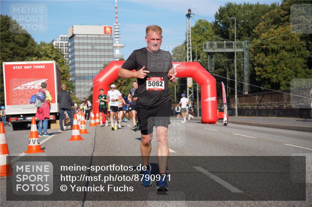 07.09.2025 - BARMER Alsterlauf Yannick Fuchs http://msf.ph/oto/8790971 07.09.2025 09:41:26 Laufen 5082 meine-sportfotos.de