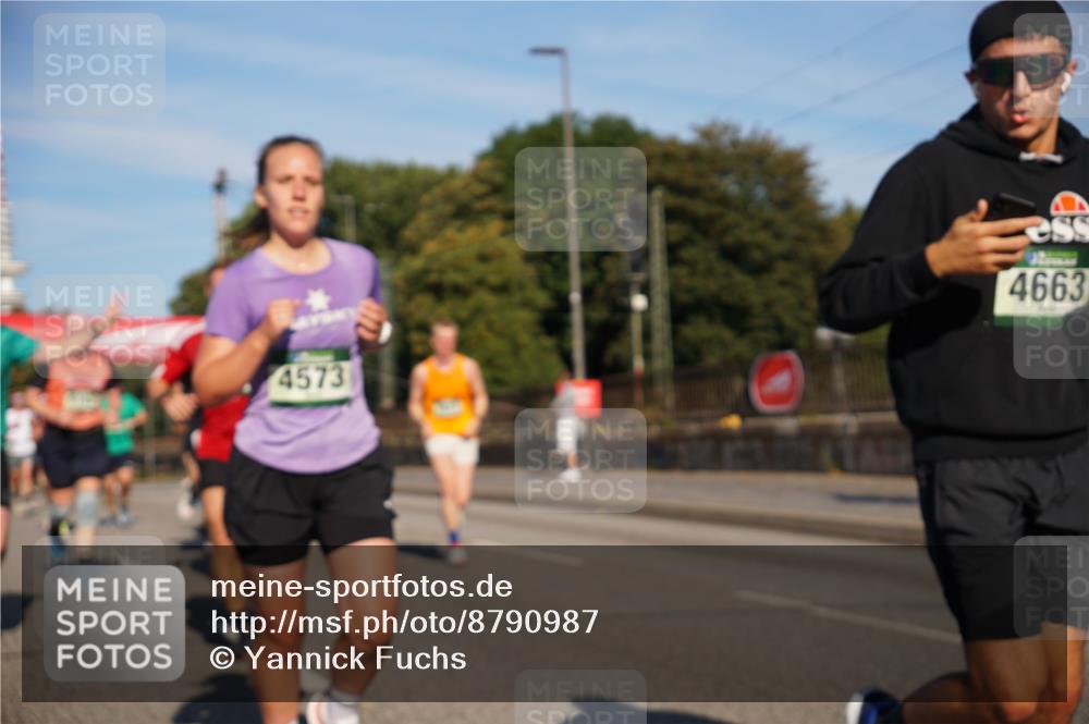 07.09.2025 - BARMER Alsterlauf Yannick Fuchs http://msf.ph/oto/8790987 07.09.2025 09:43:28 Laufen 4573, 4663 meine-sportfotos.de