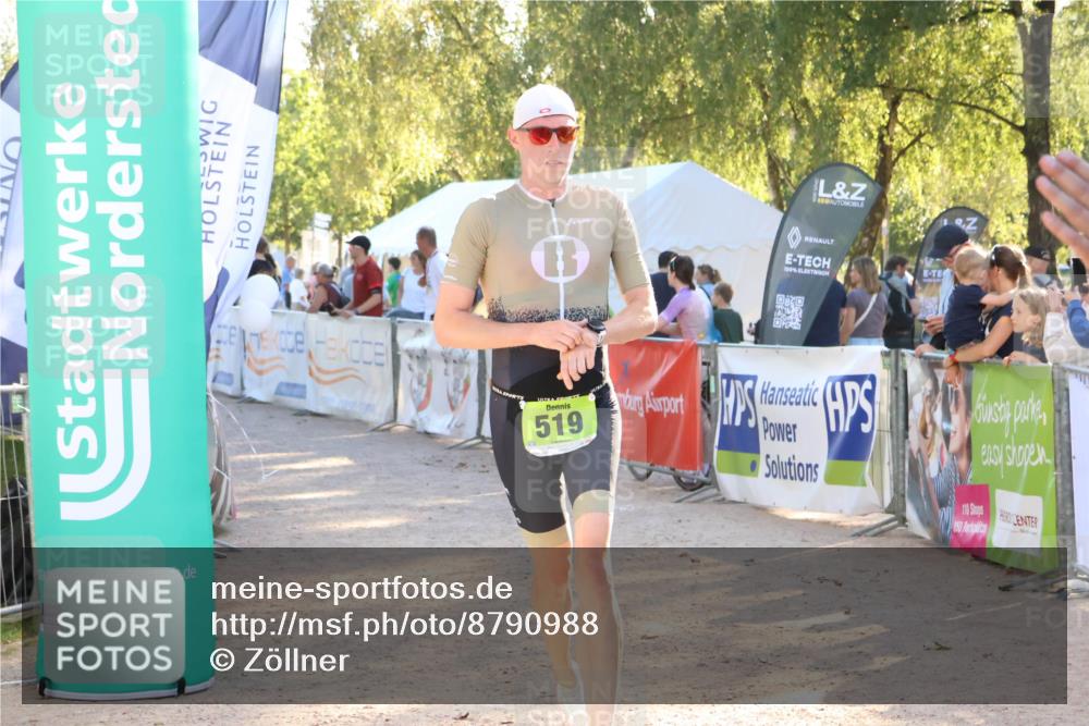 07.09.2025 - 19. Norderstedt Triathlon Zöllner http://msf.ph/oto/8790988 07.09.2025 16:30:14 Ziel 519, 552, 1504, 1510 meine-sportfotos.de