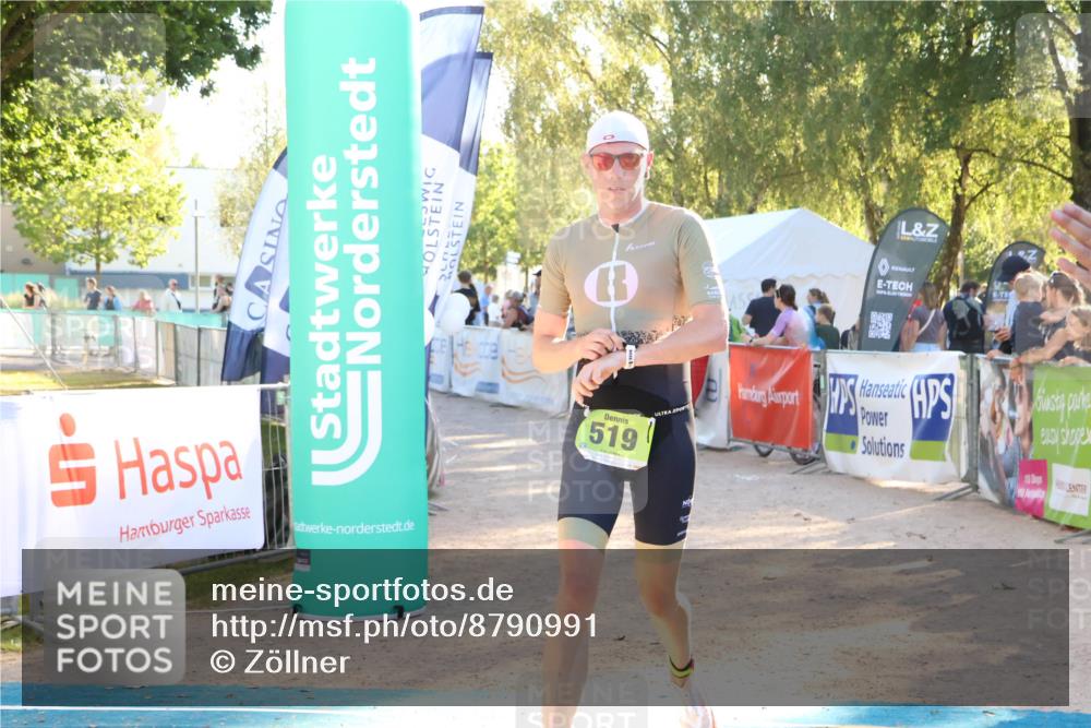 07.09.2025 - 19. Norderstedt Triathlon Zöllner http://msf.ph/oto/8790991 07.09.2025 16:30:15 Ziel 519, 552, 1510 meine-sportfotos.de