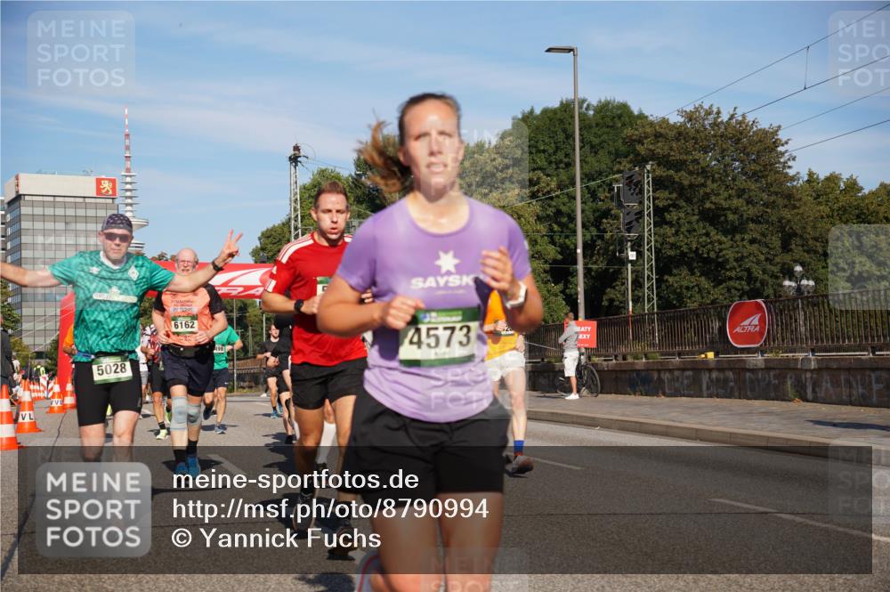 07.09.2025 - BARMER Alsterlauf Yannick Fuchs http://msf.ph/oto/8790994 07.09.2025 09:43:28 Laufen 5028, 6162, 499, 4573 meine-sportfotos.de