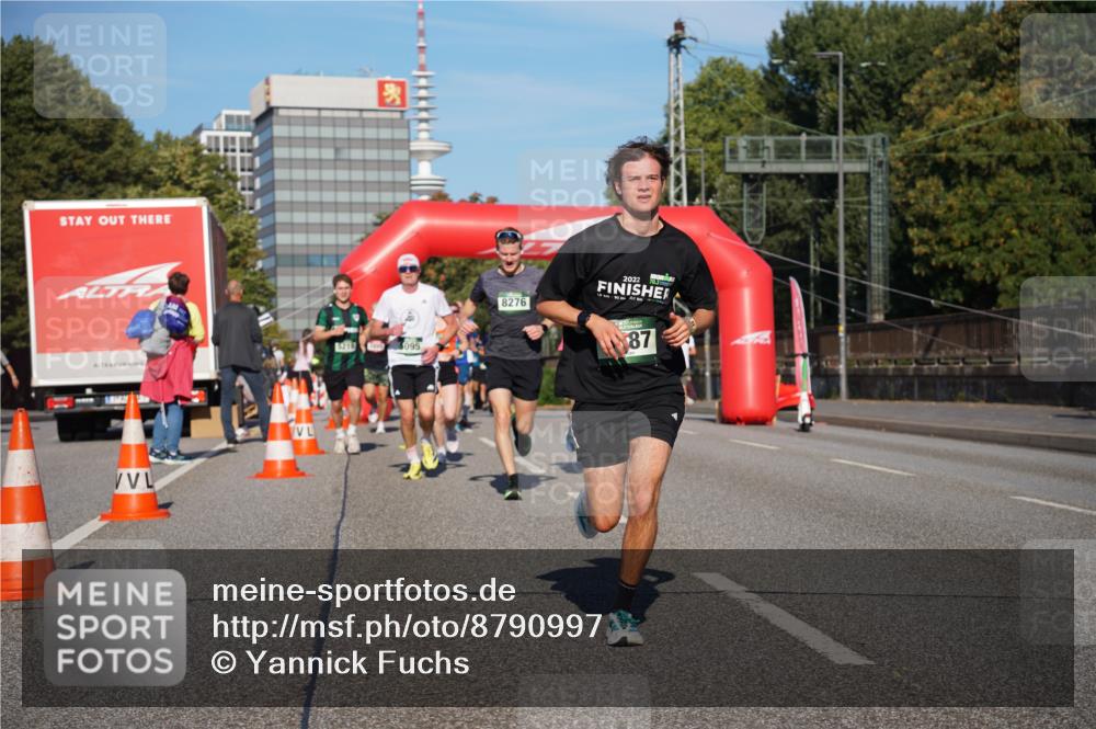 07.09.2025 - BARMER Alsterlauf Yannick Fuchs http://msf.ph/oto/8790997 07.09.2025 09:41:29 Laufen 5095, 8276, 703, 2022, 87 meine-sportfotos.de