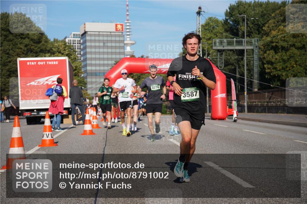 07.09.2025 - BARMER Alsterlauf Yannick Fuchs http://msf.ph/oto/8791002 07.09.2025 09:41:29 Laufen 5219, 5095, 8276, 2022, 1, 50, 20, 3587 meine-sportfotos.de