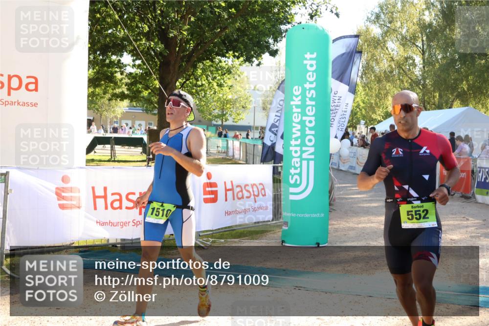 07.09.2025 - 19. Norderstedt Triathlon Zöllner http://msf.ph/oto/8791009 07.09.2025 16:30:20 Ziel 519, 552, 1510 meine-sportfotos.de